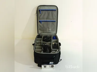 Kamera Panasonic HC-VX1 med tillbehör och väska thinkTank