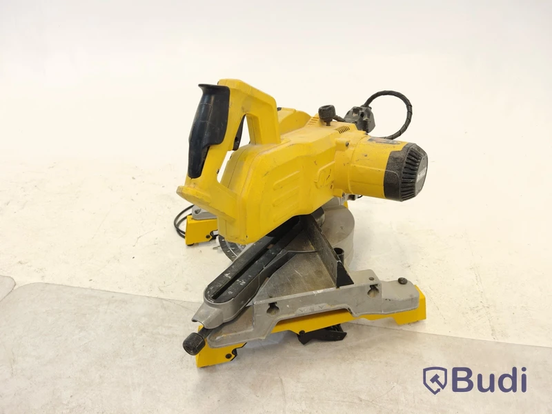 Kap- och gersåg DE7025 XJ Dewalt