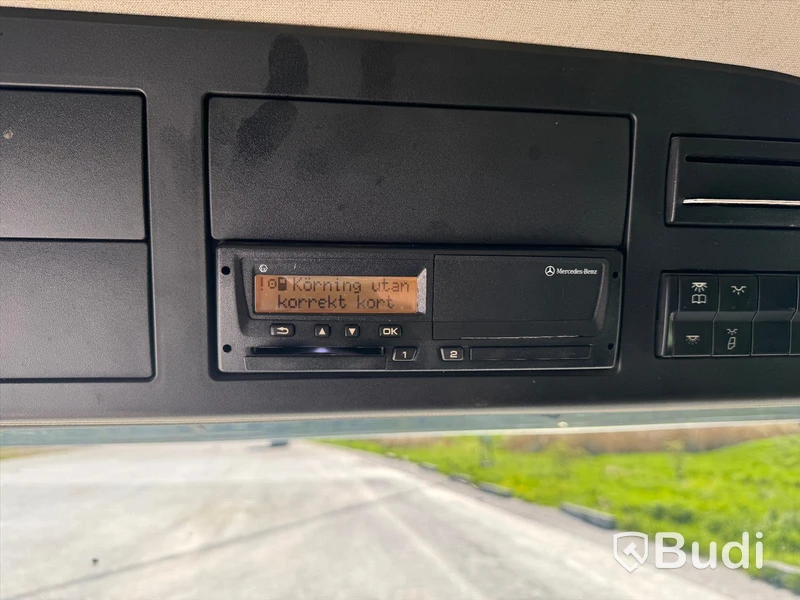 Lastbil Mercedes-Benz Actros - 2019 | Salaskåp | Zepro | VBG