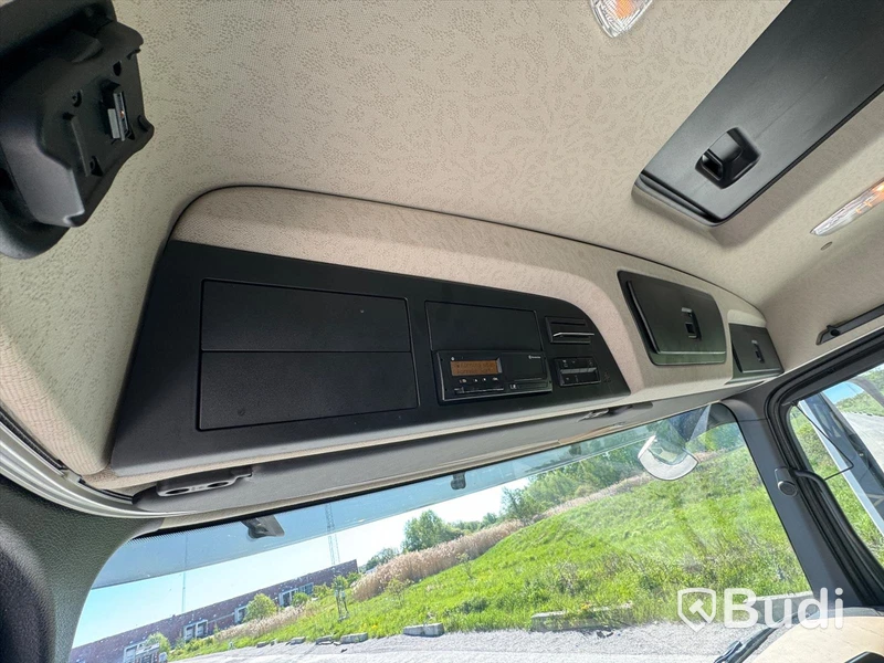Lastbil Mercedes-Benz Actros - 2019 | Salaskåp | Zepro | VBG