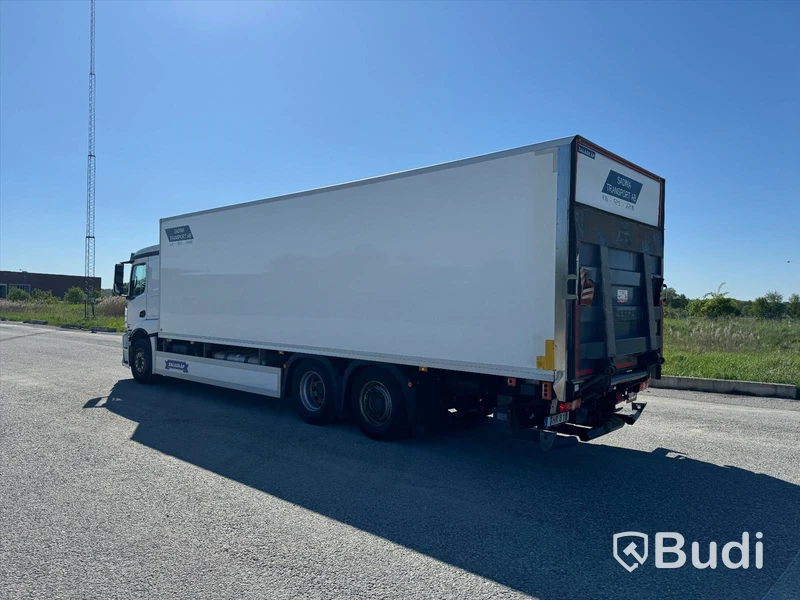 Lastbil Mercedes-Benz Actros - 2019 | Salaskåp | Zepro | VBG