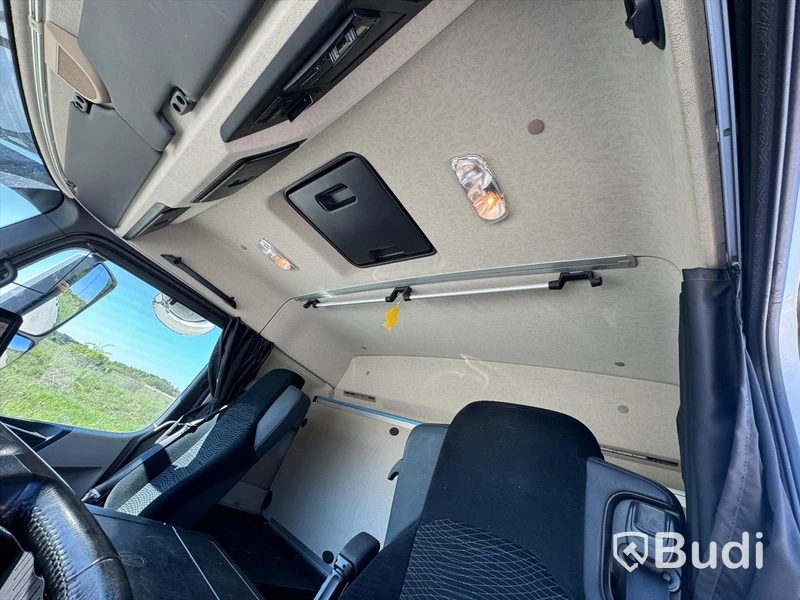 Lastbil Mercedes-Benz Actros - 2019 | Salaskåp | Zepro | VBG