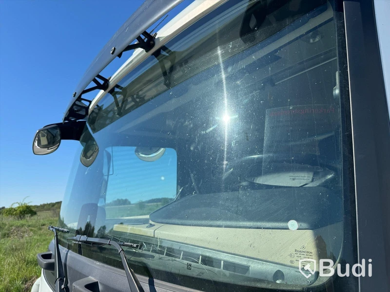 Lastbil Mercedes-Benz Actros - 2019 | Salaskåp | Zepro | VBG