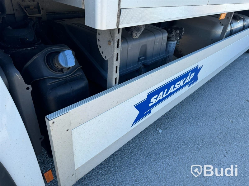 Lastbil Mercedes-Benz Actros - 2019 | Salaskåp | Zepro | VBG