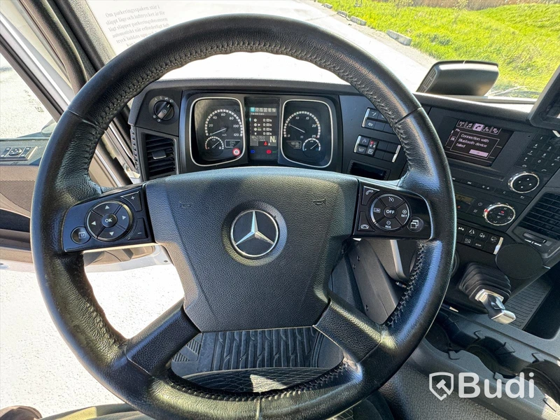 Lastbil Mercedes-Benz Actros - 2019 | Salaskåp | Zepro | VBG