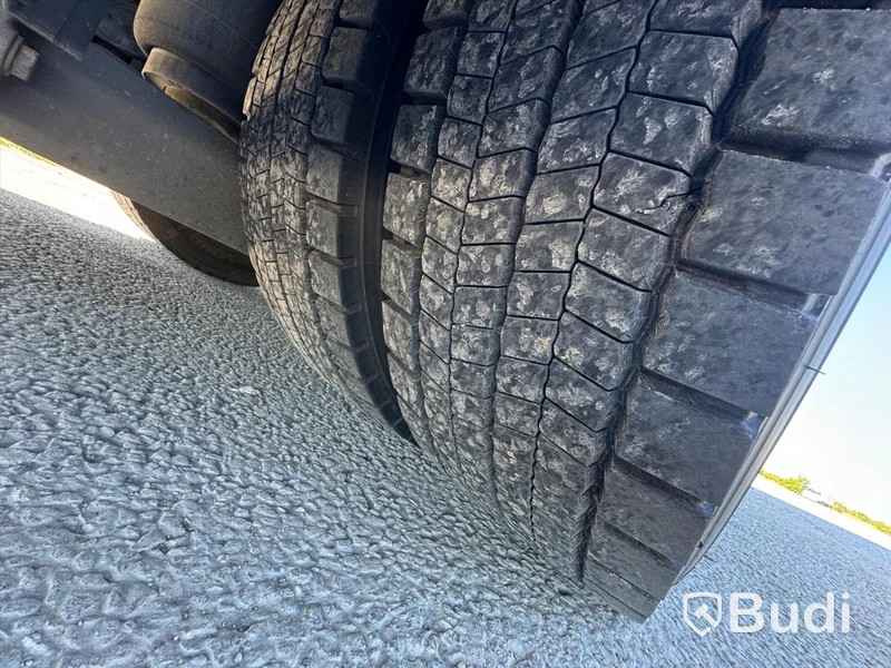 Lastbil Mercedes-Benz Actros - 2019 | Salaskåp | Zepro | VBG