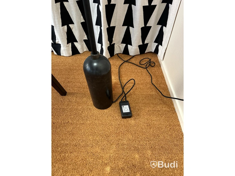 Gravity Floor Lamp, Black Marble base Gubi