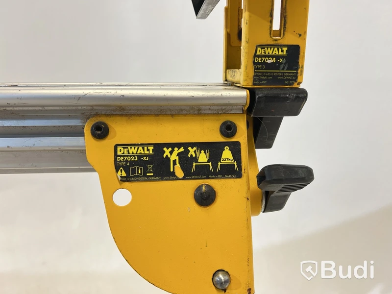 Kap- och gersåg DWS773 och bord DE7023 qs Dewalt