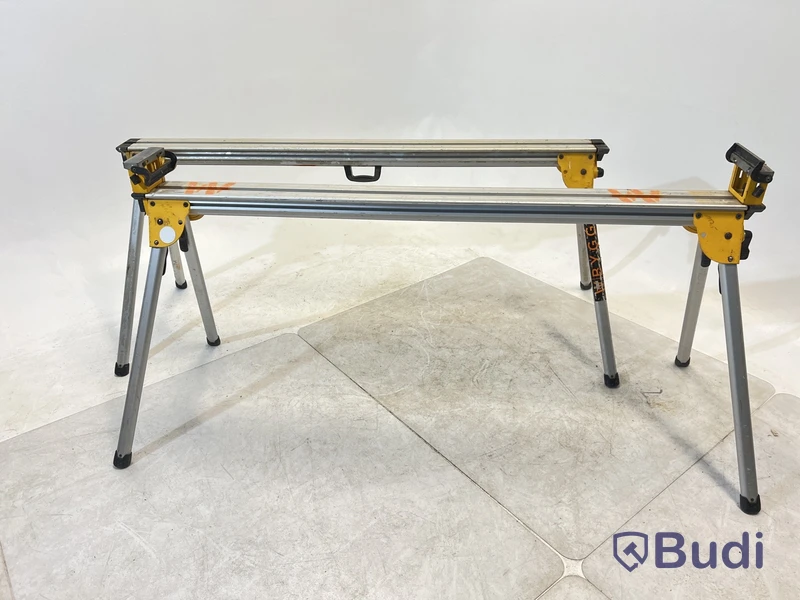 2 st. Sågbord DE7023 XJ Dewalt