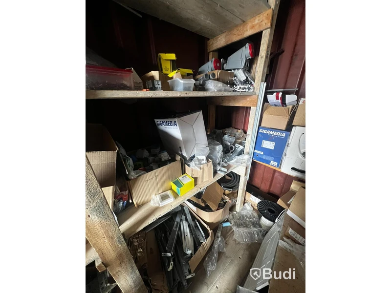 20 fots container.