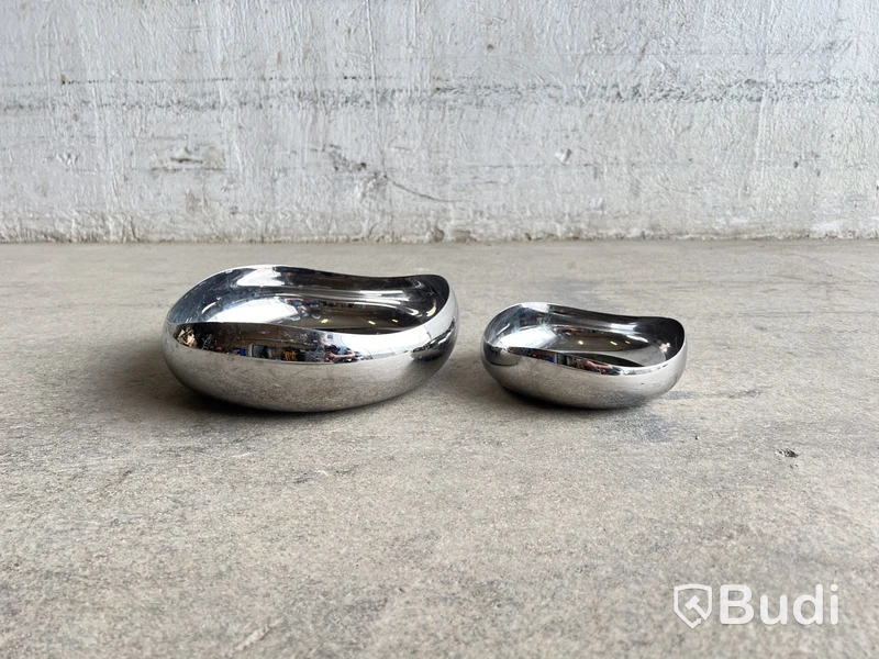 2 st. skålar Georg Jensen Cobra, 16 cm och 24 cm