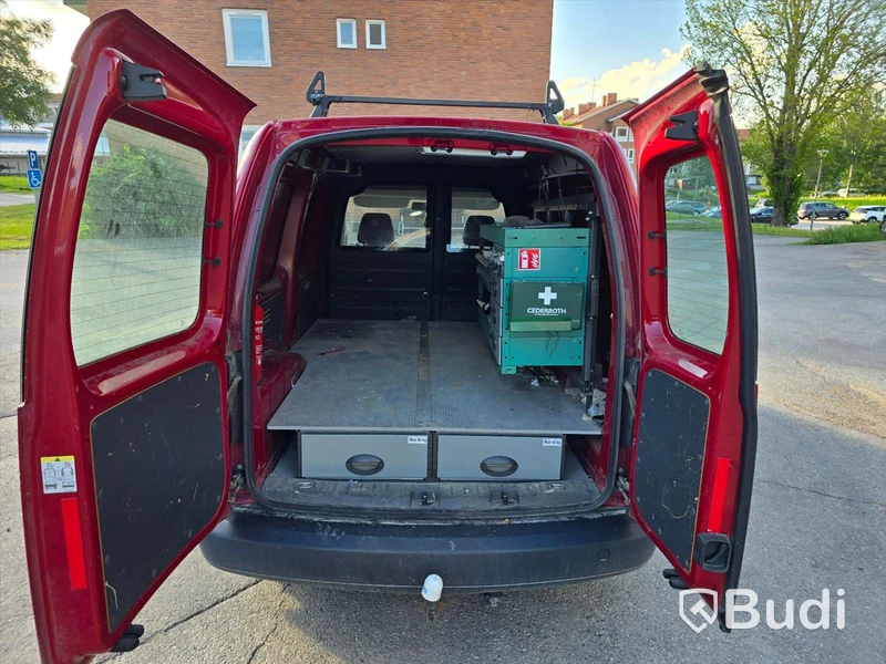 Personbil VOLKSWAGEN CADDY 2013