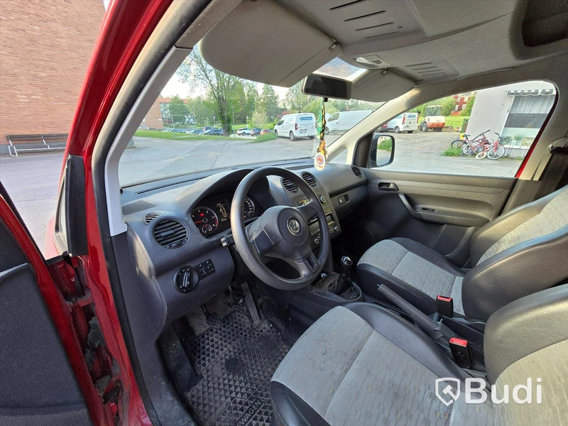 Personbil VOLKSWAGEN CADDY 2013