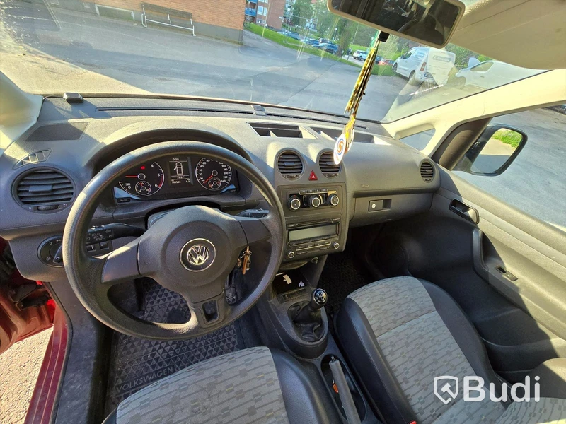 Personbil VOLKSWAGEN CADDY 2013