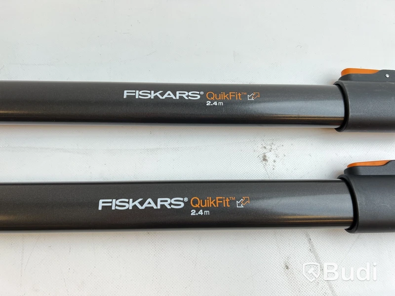 2 st. Teleskopskaft quikfit 2.4m och 1 st. Skaft quikfit Fiskars