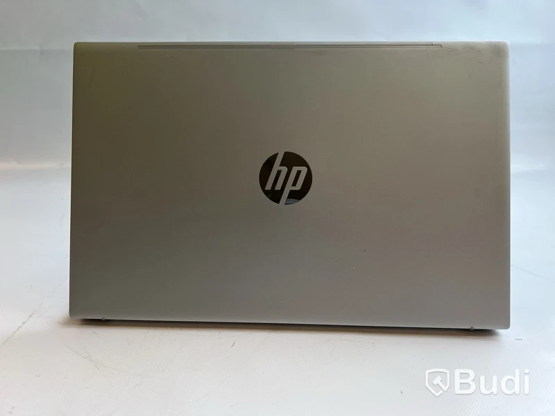 Dator HP Pavilion 15 inkl. laddare.