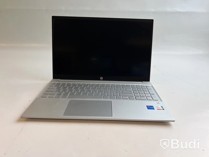 Dator HP Pavilion 15 inkl. laddare.