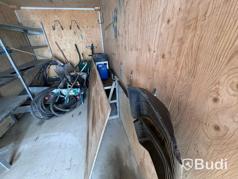 Container 20 fot, isolerad med innehåll