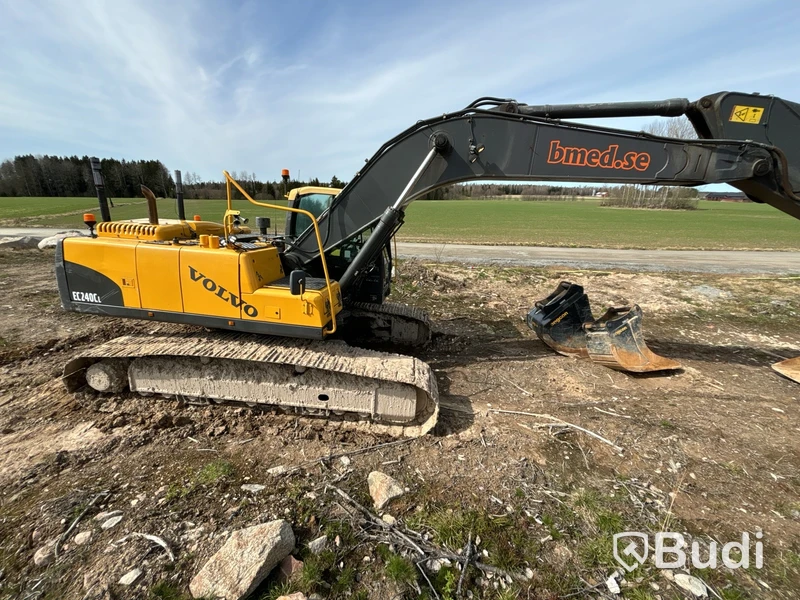Bandgrävare Volvo EC240CL, -2008 inkl. redskap. - EXPORT