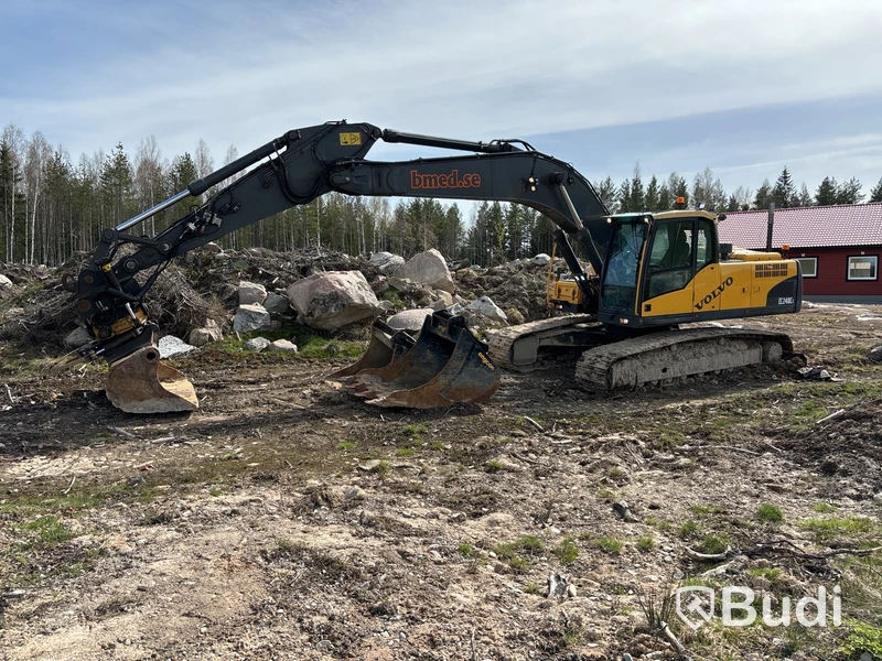 Bandgrävare Volvo EC240CL, -2008 inkl. redskap. - EXPORT