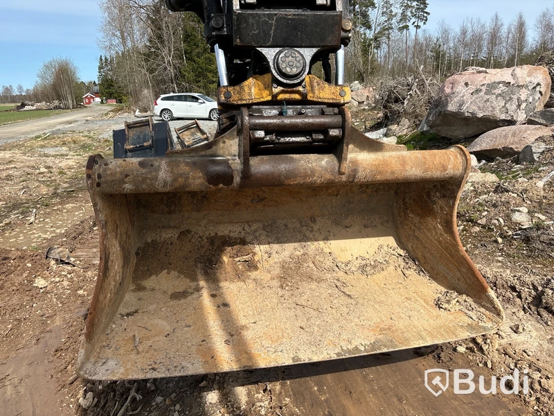 Bandgrävare Volvo EC240CL, -2008 inkl. redskap. - EXPORT