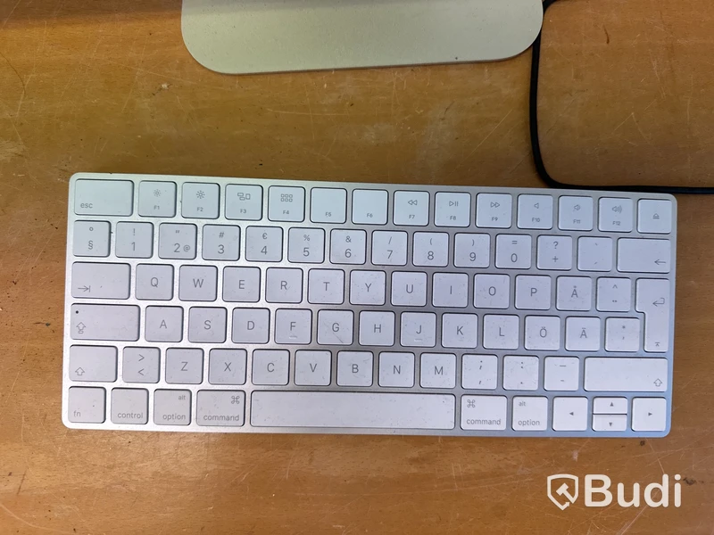 Apple iMac (Retina 4K, 21.5 tum, sent 2015)