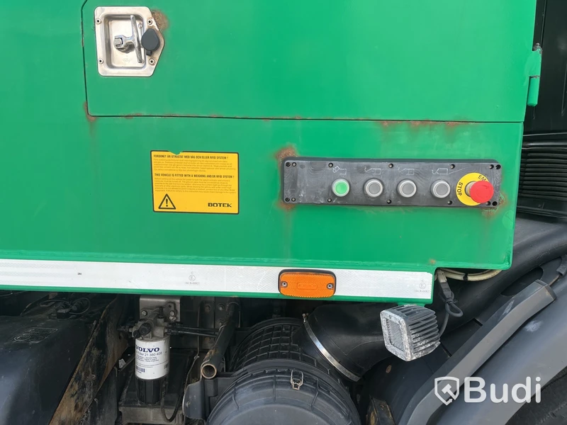 Baklastare Lastbil VOLVO FE 300 6X2 -2014 | Automat | NTM-byggnation två fack - EXPORT