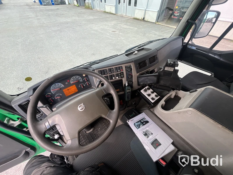 Baklastare Lastbil VOLVO FE 300 6X2 -2014 | Automat | NTM-byggnation två fack - EXPORT