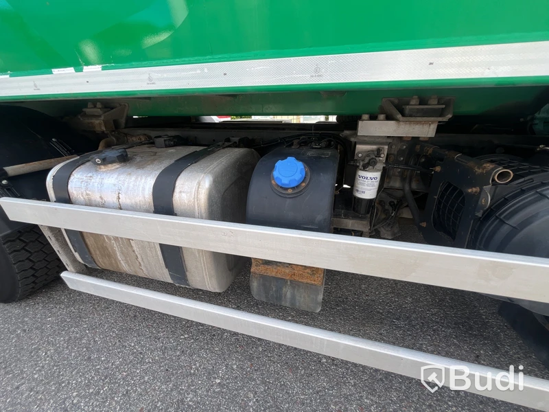 Baklastare Lastbil VOLVO FE 300 6X2 -2014 | Automat | NTM-byggnation två fack - EXPORT