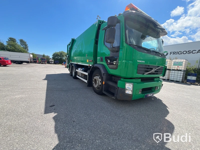 Baklastare Lastbil VOLVO FE 300 6X2 -2014 | Automat | NTM-byggnation två fack - EXPORT