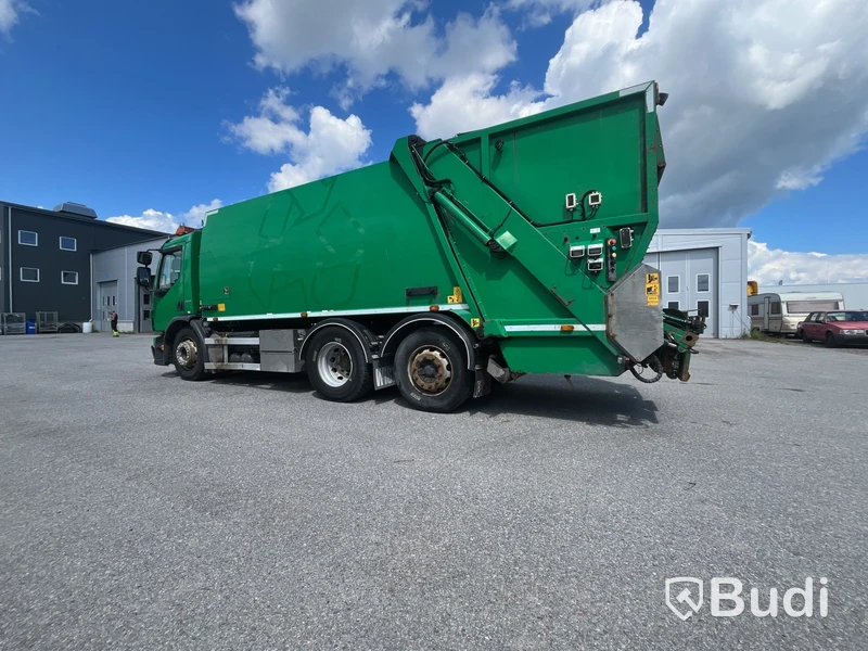 Baklastare Lastbil VOLVO FE 300 6X2 -2014 | Automat | NTM-byggnation två fack - EXPORT