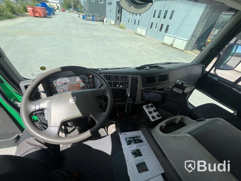 Baklastare Lastbil VOLVO FE 300 6X2 -2014 | Automat | NTM-byggnation två fack - EXPORT
