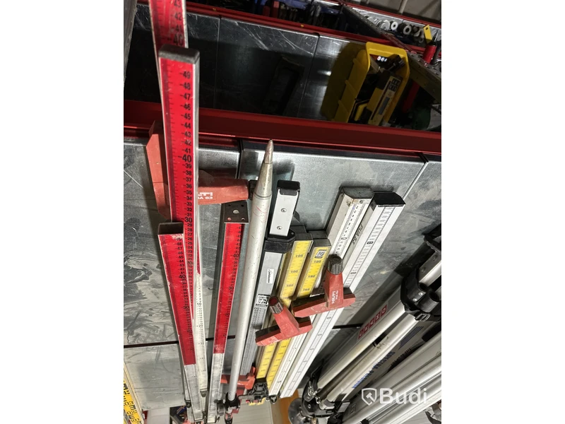 Utsättning stickor stavat olika modell och skick