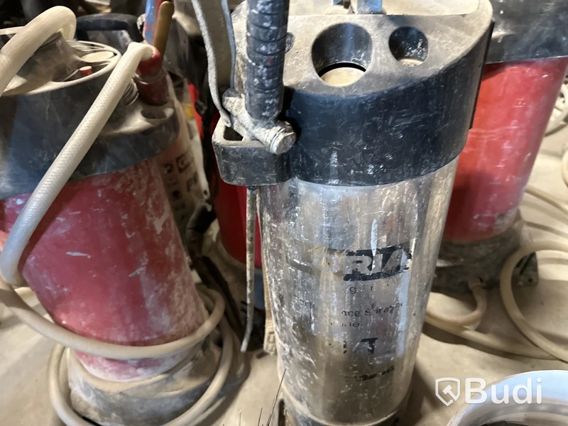 Hilti DWP10 och diverse modell tot 10 st sprutor spraypump varierande skick