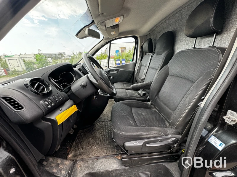 Skåpbil Opel Vivaro Panel Van 2.9t 1.6 CDTI | Manuell | 125hk | 2016 | Reparationsobjekt, rasad koppling - EXPORT