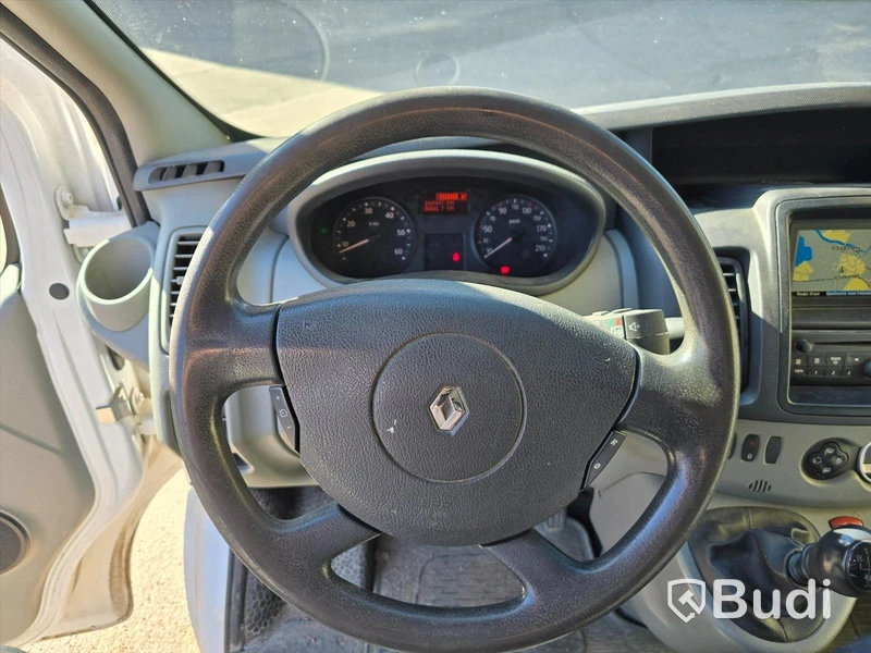 Personbil RENAULT TRAFIC, 2014