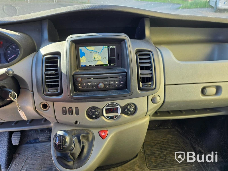 Personbil RENAULT TRAFIC, 2014