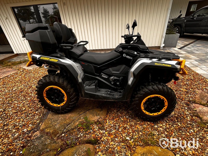 Can-Am OUTLANDER MAX XT-P 1000 T 23/24