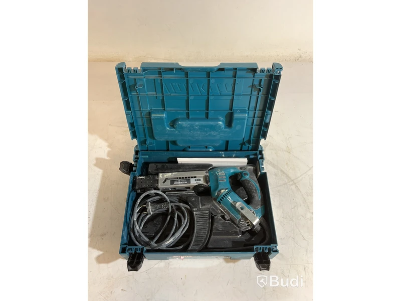 Skruvautomat Makita 6842