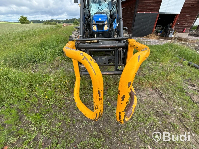 Traktor med lastare New Holland TS 135 A 4WD, -2008