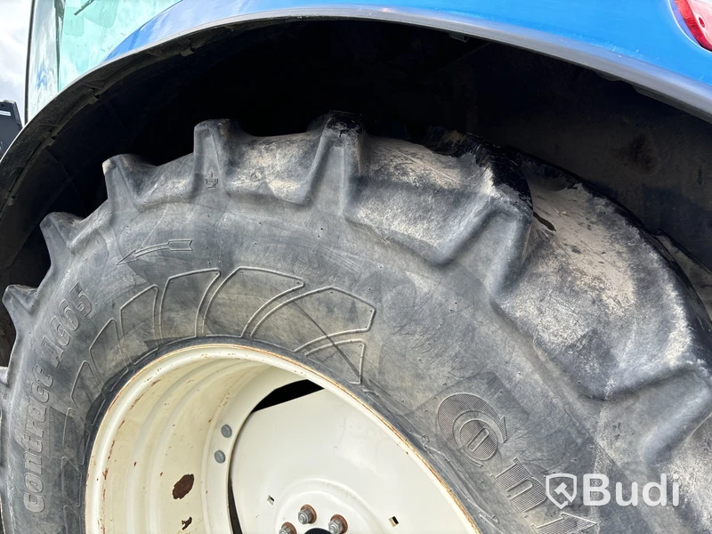 Traktor med lastare New Holland TS 135 A 4WD, -2008