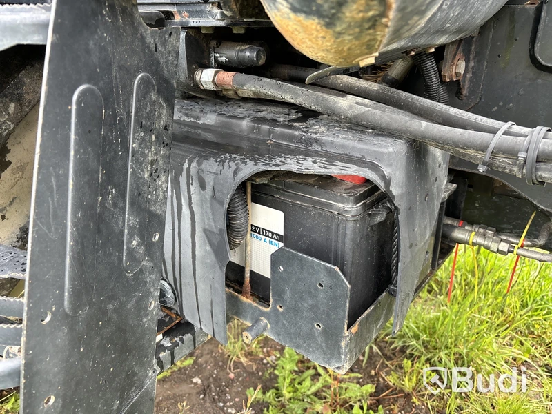 Traktor med lastare New Holland TS 135 A 4WD, -2008