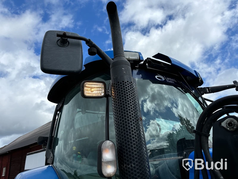 Traktor med lastare New Holland TS 135 A 4WD, -2008
