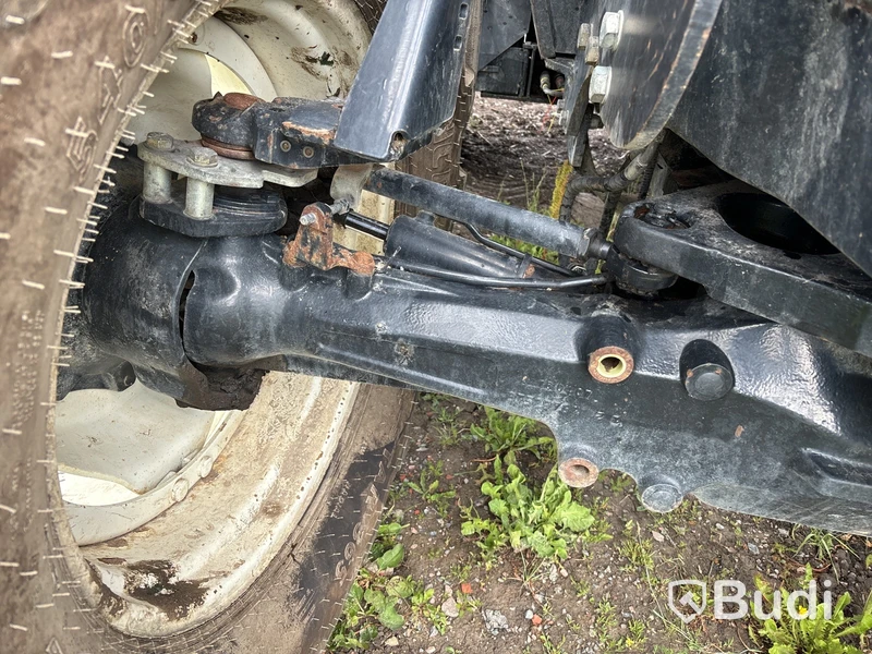 Traktor med lastare New Holland TS 135 A 4WD, -2008