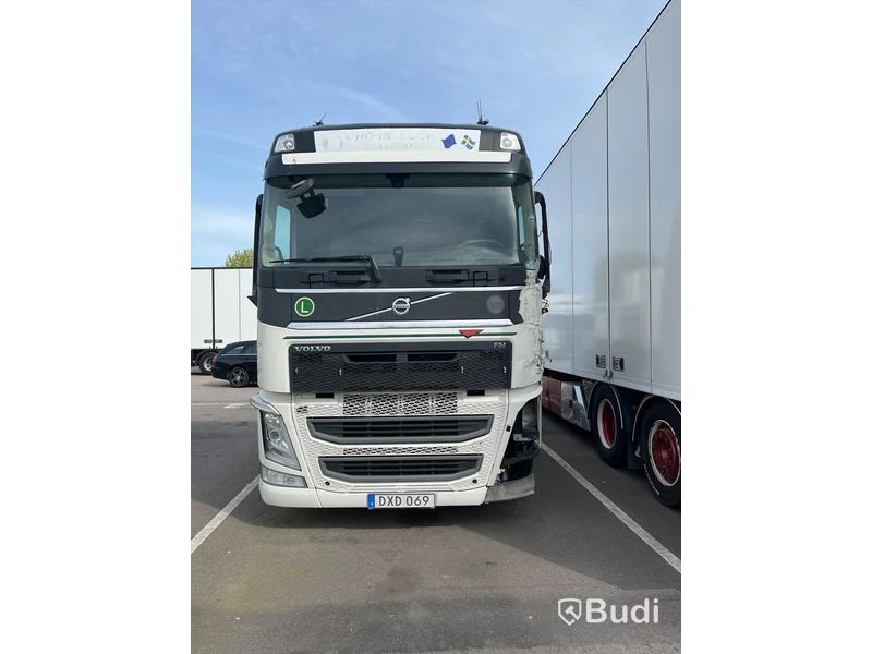 Lastbil VOLVO FH 6,2 - 2015 | Reparationsobjekt