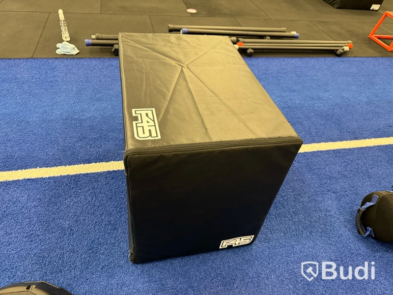1 st. Jumpbox