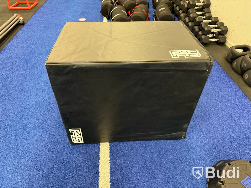 1 st. Jumpbox