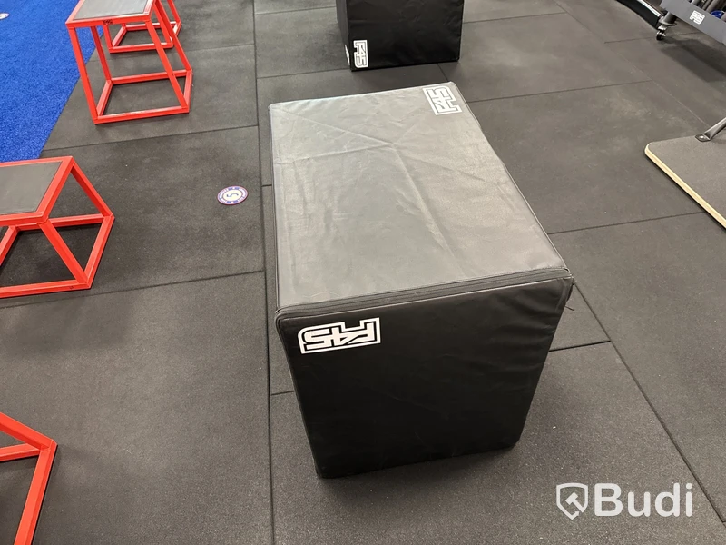 1 st. Jumpbox