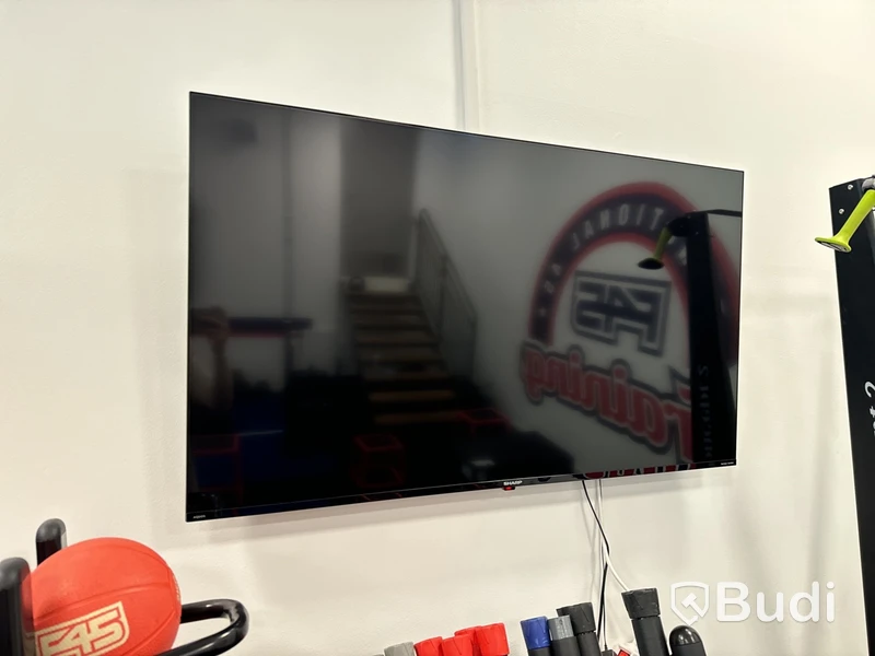 TV, Sharp Aquos 55 tum