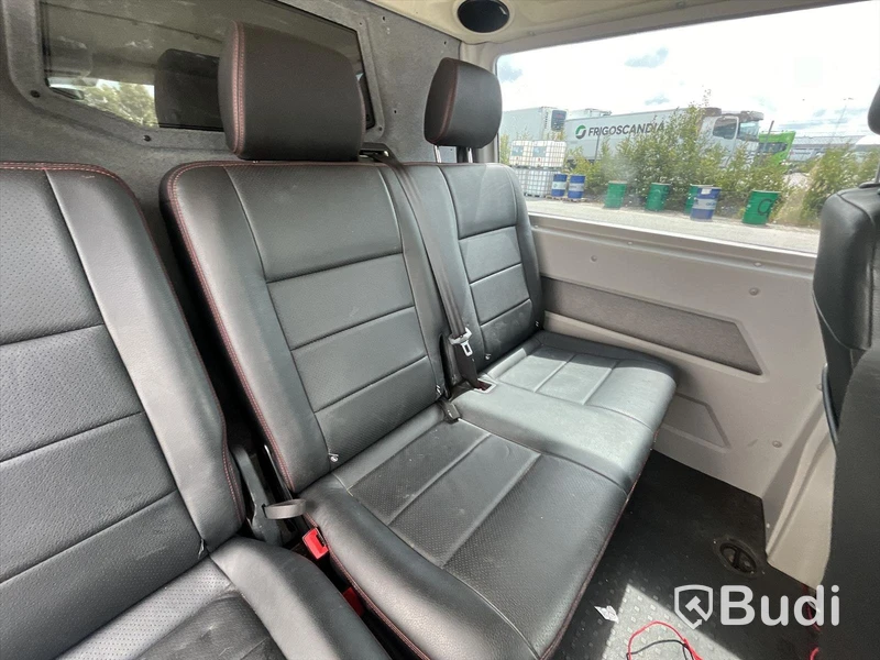 Skåpbil Volkswagen Transporter Combi T32 2.0 TDI 4Motion DSG Sequential | 204hk | 2016